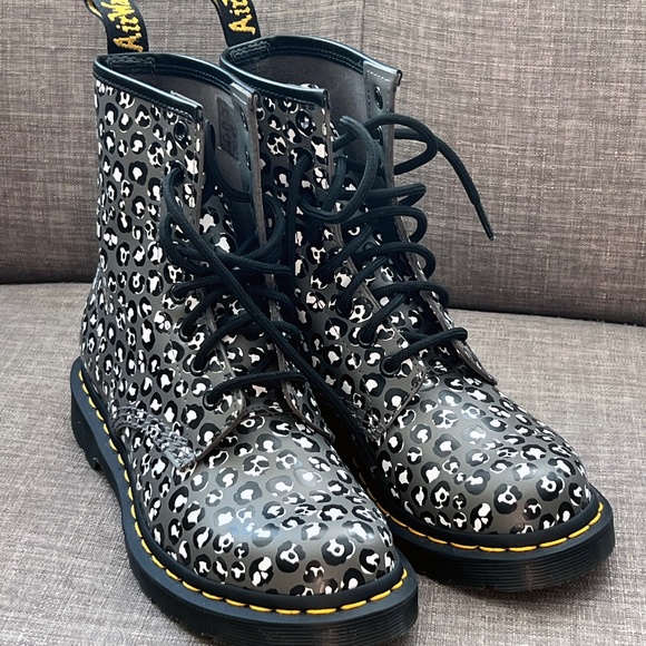 Dr Martens - 1460 Gray Leopard Boot - Picture 1 of 5